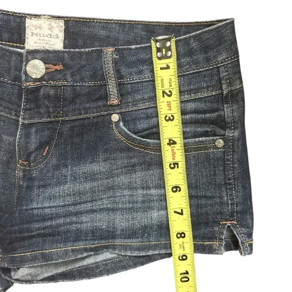 Mudd Dark Wash Denim Jean Shorts with Embroidered Back Pockets Junior’s 7 - Picture 8 of 12